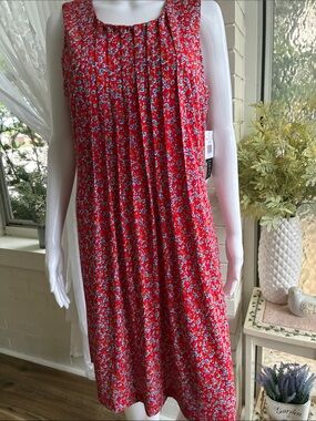 Sleeveless Red Floral Pleated Midi Dress